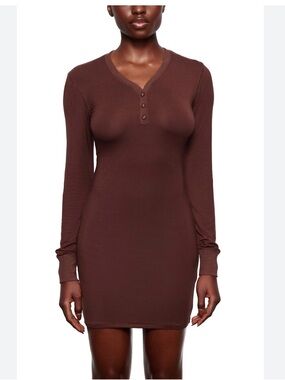 Skims Henleye sleep shirt Small
